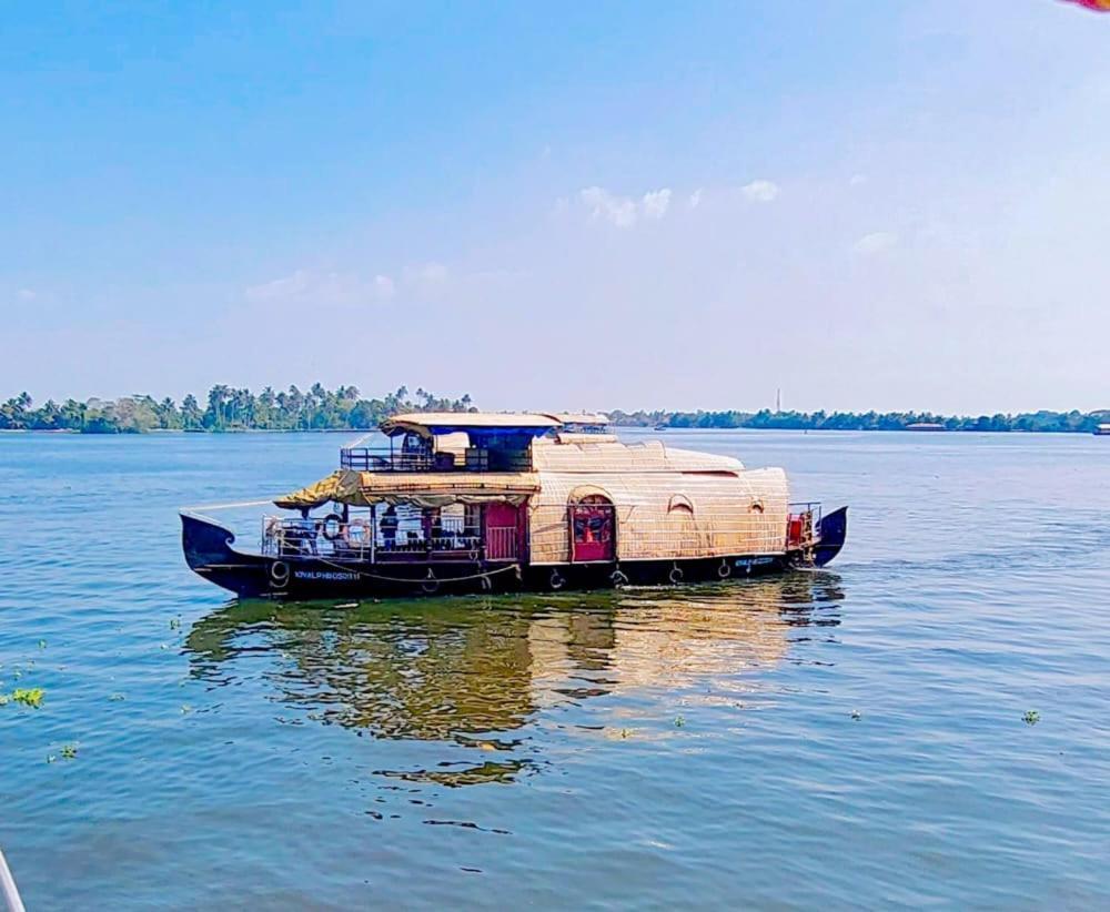 Beach Paradise Day Cruise Houseboat Alappuzha Екстериор снимка