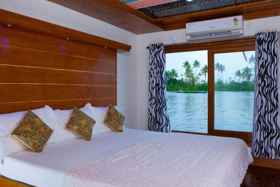 Beach Paradise Day Cruise Houseboat Alappuzha Екстериор снимка